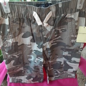 Lucky brand camo short boys size m